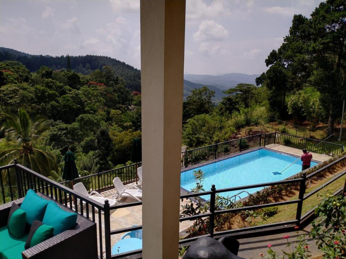 The Grand Hills Bed and Breakfast Kandy Exteriör bild