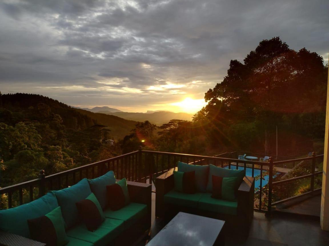 The Grand Hills Bed and Breakfast Kandy Exteriör bild