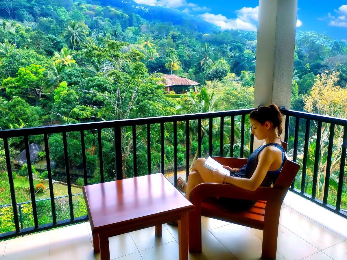 The Grand Hills Bed and Breakfast Kandy Exteriör bild