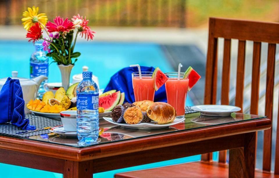 The Grand Hills Bed and Breakfast Kandy Exteriör bild