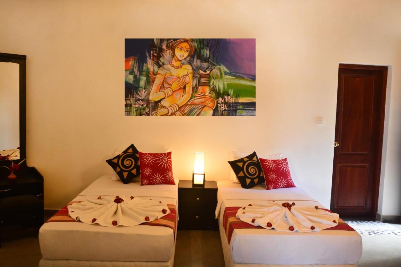 The Grand Hills Bed and Breakfast Kandy Exteriör bild