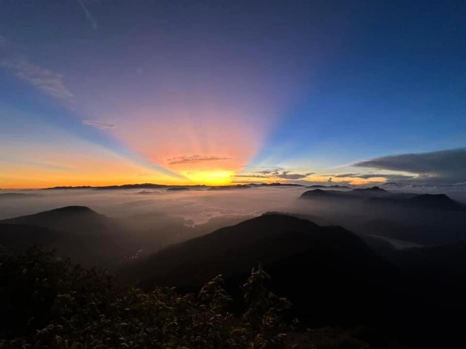 The Grand Hills Bed and Breakfast Kandy Exteriör bild